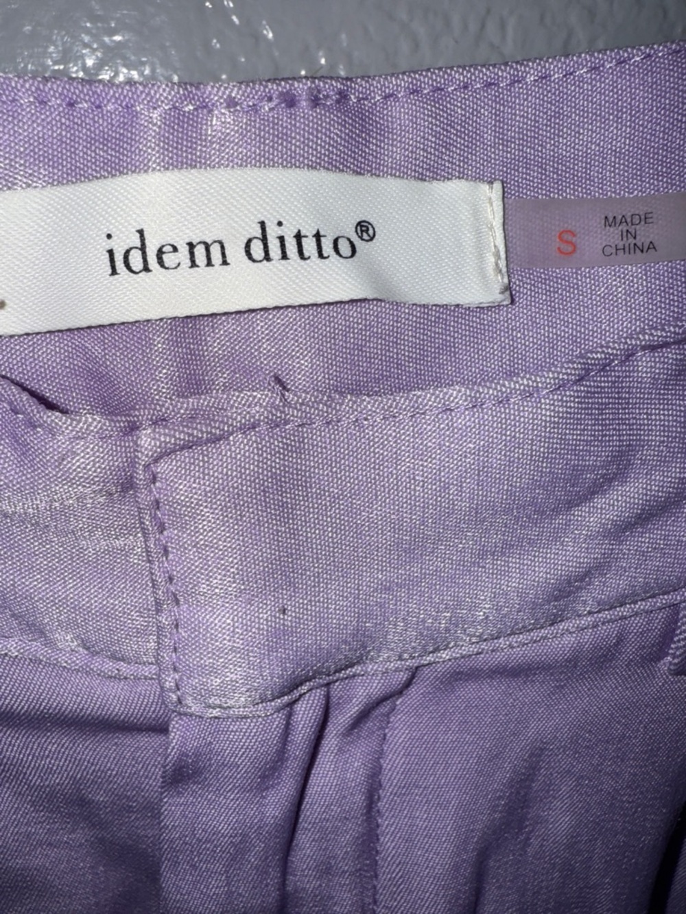 High-Waist Wide-Leg Pants in Lilac - Picture 2 of 3